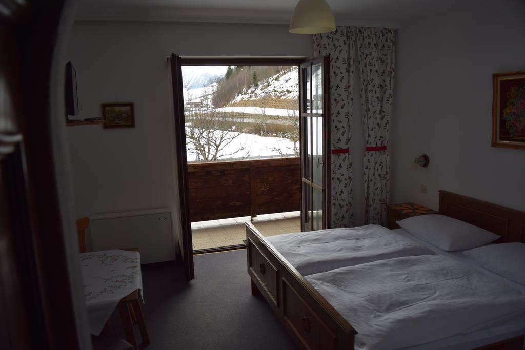 Hotel-Garni Kaiserhof ラウリス エクステリア 写真