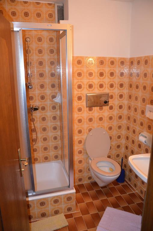 Hotel-Garni Kaiserhof ラウリス エクステリア 写真